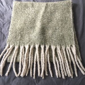 Urban Outfitters Boucle Blanket Scarf